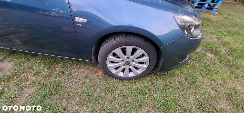 Opel Astra 1.6 SIDI Turbo Automatik - 24