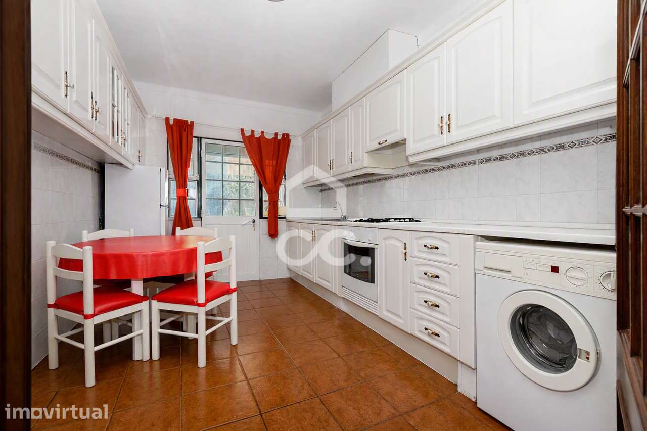 Moradia T3 c/ Garagem, Quintal e Terraço no Bairro da Casinha, em Évor - Grande imagem: 4/39