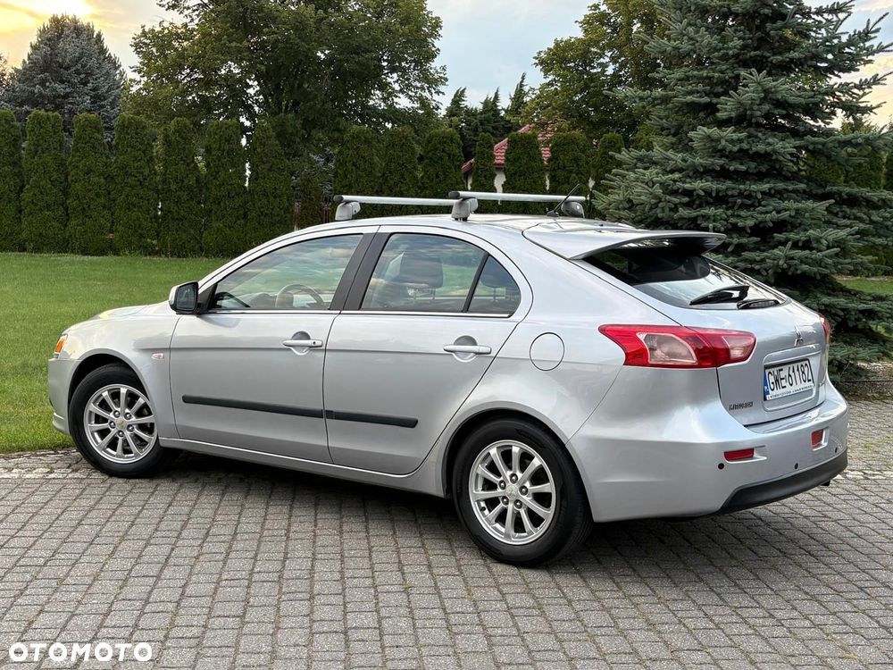 Mitsubishi Lancer 1.6 Invite - 7