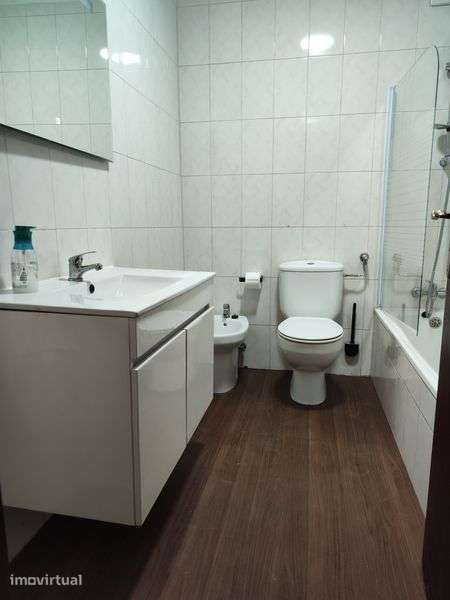 Alugo T2 em Aguas Santas - Grande imagem: 4/9
