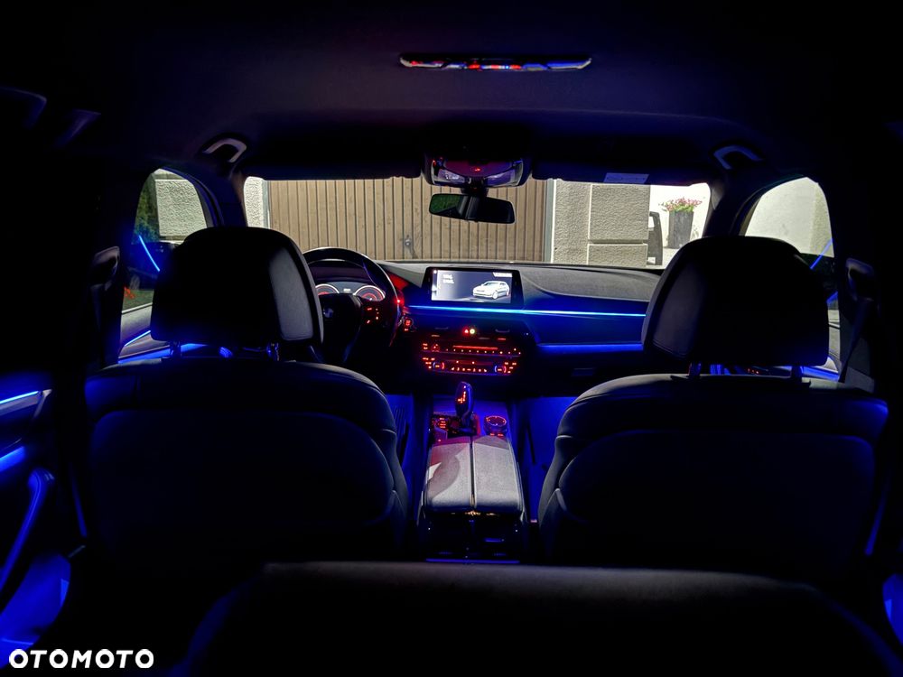 BMW Seria 5 520d Luxury Line - 24