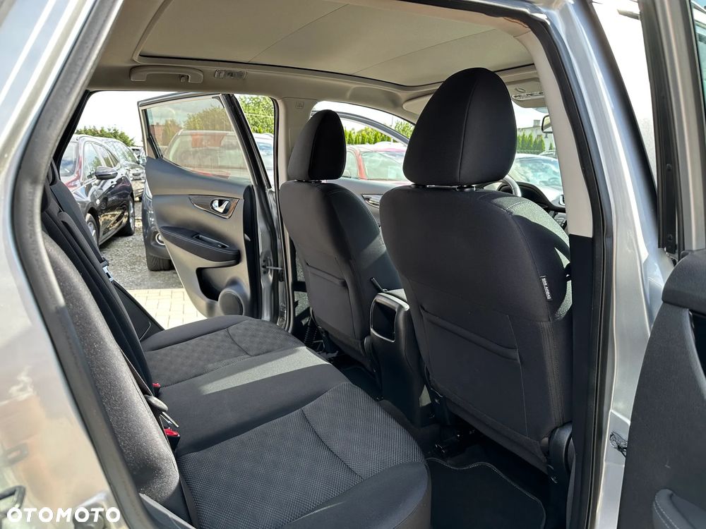 Nissan Qashqai - 25