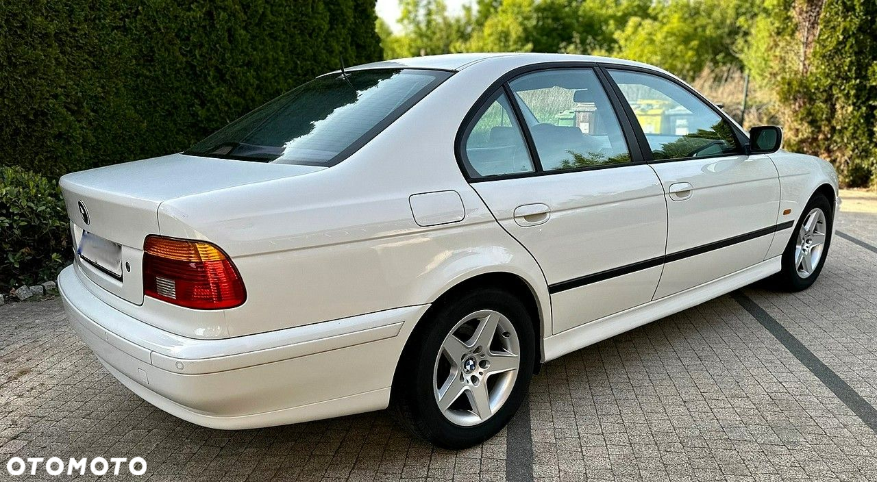 BMW Seria 5 - 34