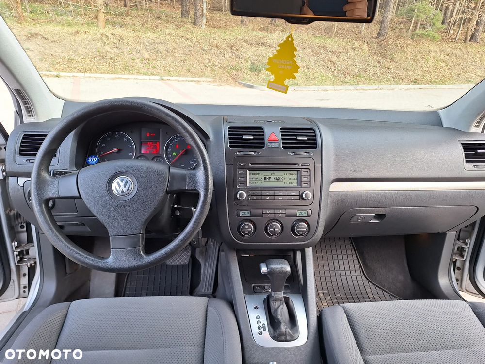 Volkswagen Golf 1.6 FSI Automatik Goal - 13