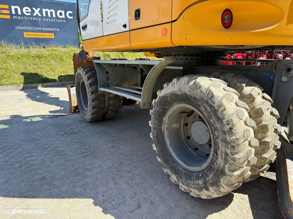 Liebherr A912 - Compact - 13