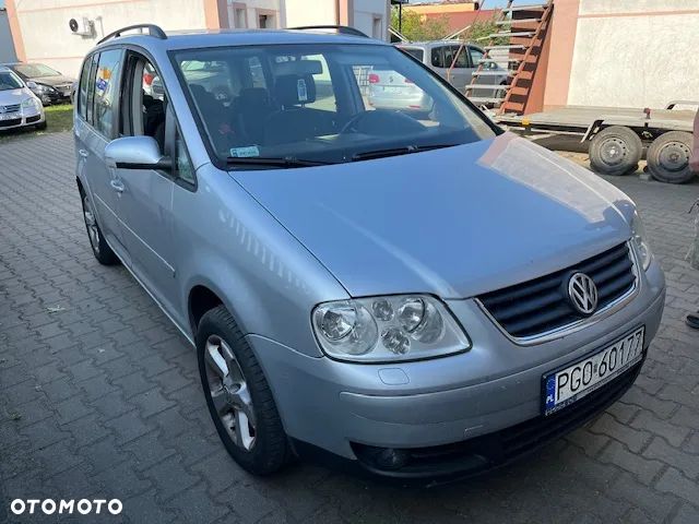 Volkswagen Touran - 1