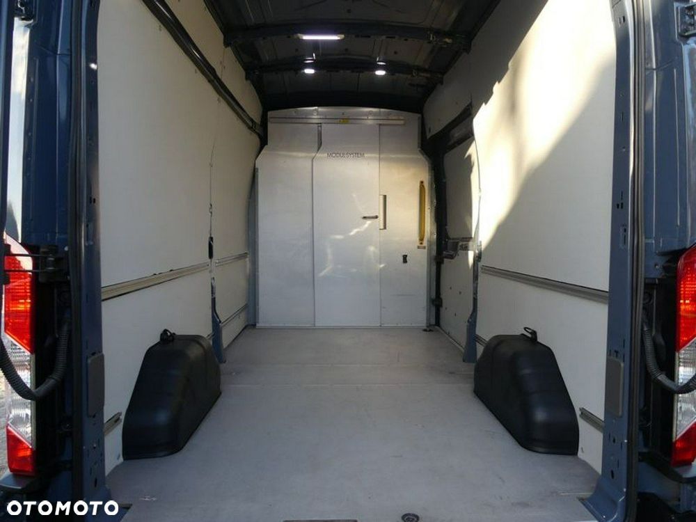 Ford Transit - 13