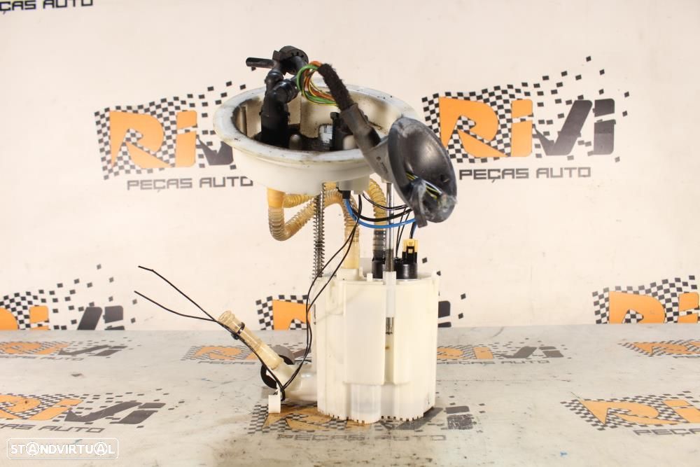 Boia / Bomba De Combustível Bmw 1 (F20)  16117243972 / 7243972 / 05802 - 3