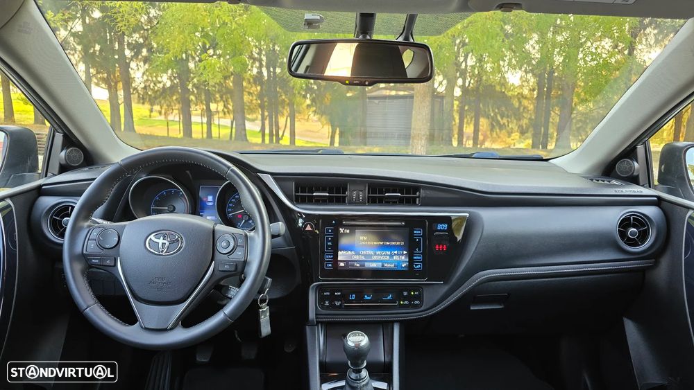 Toyota Auris 1.2T Comfort+Pack Techno +P.Sport — fotografia 41