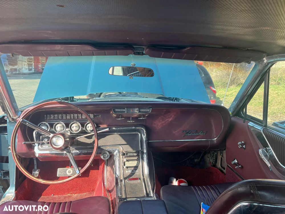Ford Thunderbird - 10