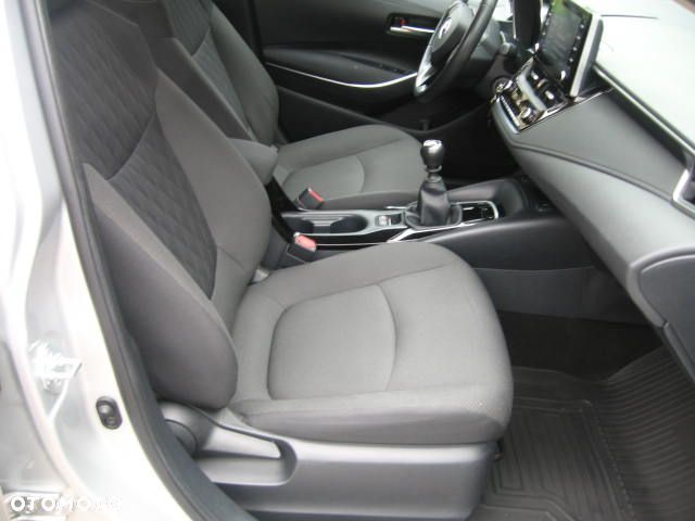 Toyota Corolla 1.6 Prestige - 24
