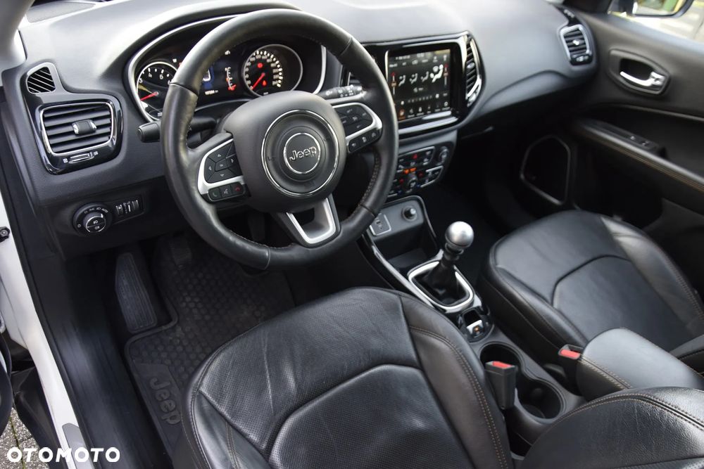 Jeep Compass 1.4 MultiAir Limited - 23