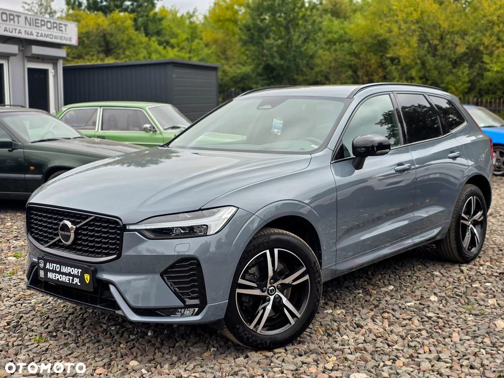 Volvo XC 60 B4 D AWD Plus Dark - 32