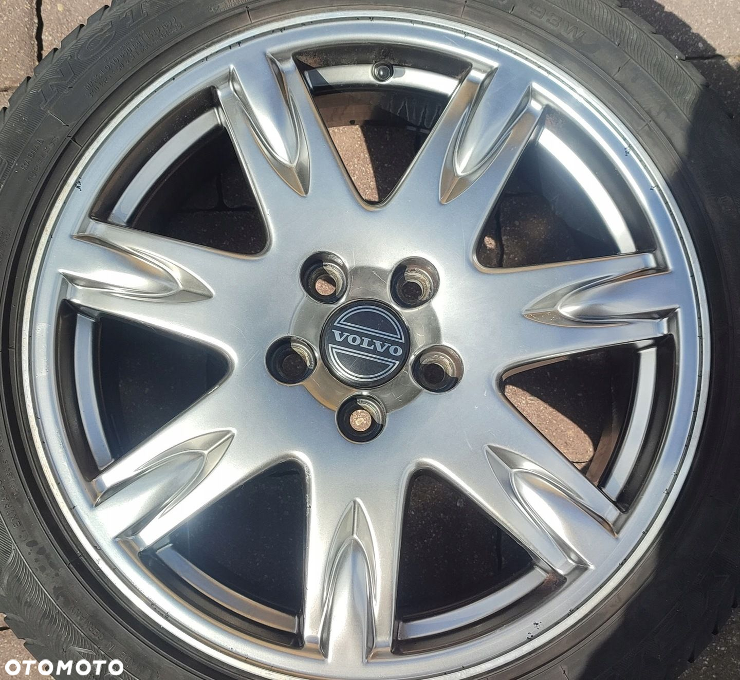 Felgi Aluminiowe Oryg. Volvo 17 Cali 5x108 7,5Jx17 Et49 Piasta Ø65,1mm - 2