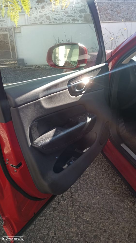 Volvo XC 60 2.0 T8 PHEV Inscription AWD - 5