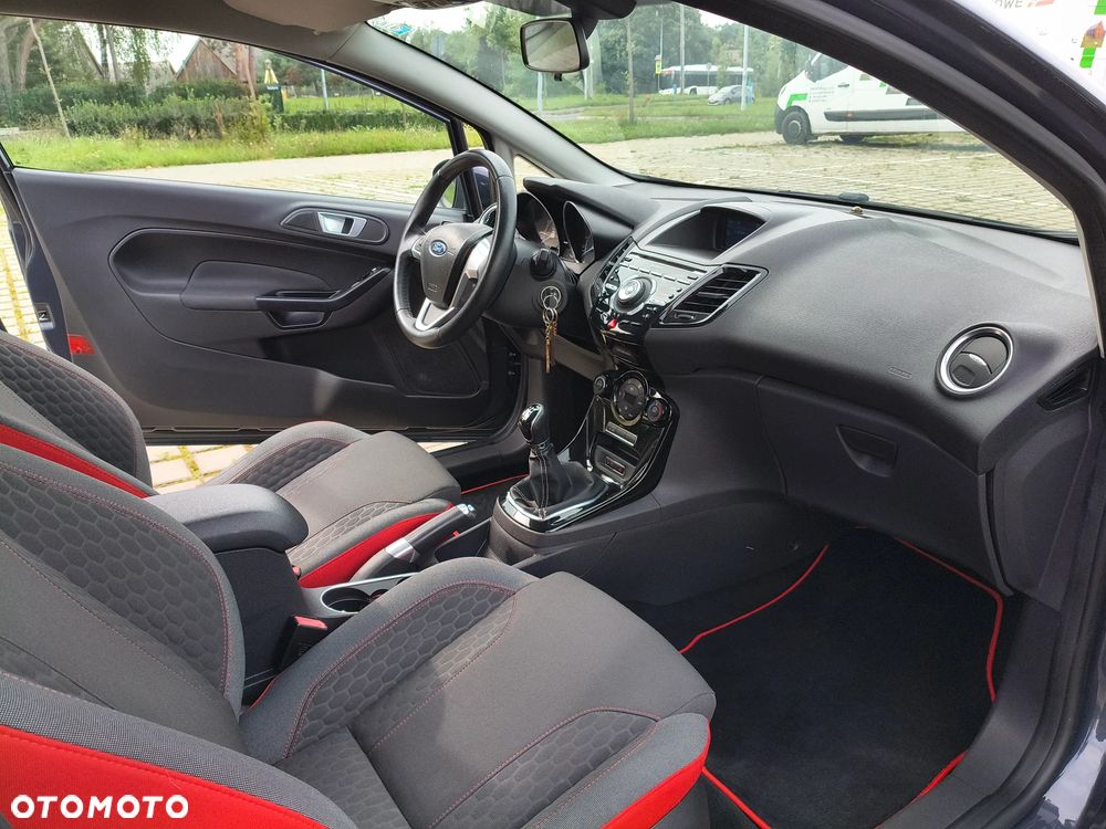Ford Fiesta 1.0 EcoBoost STart-Stop ST-LINE - 25