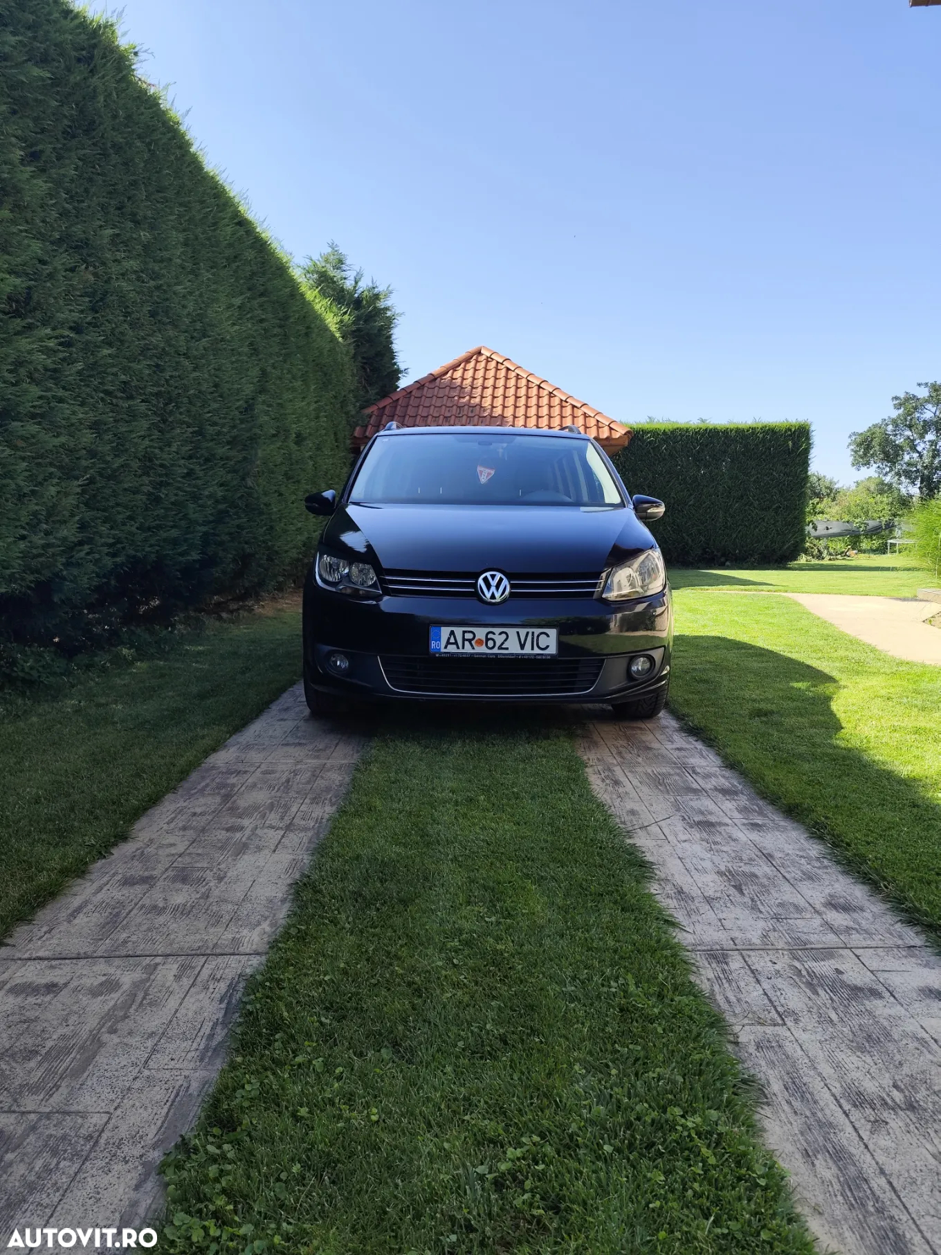 Volkswagen Touran Cross 1.6 TDI DSG - 2