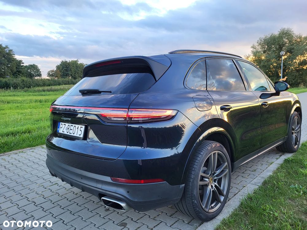 Porsche Cayenne Standard - 8