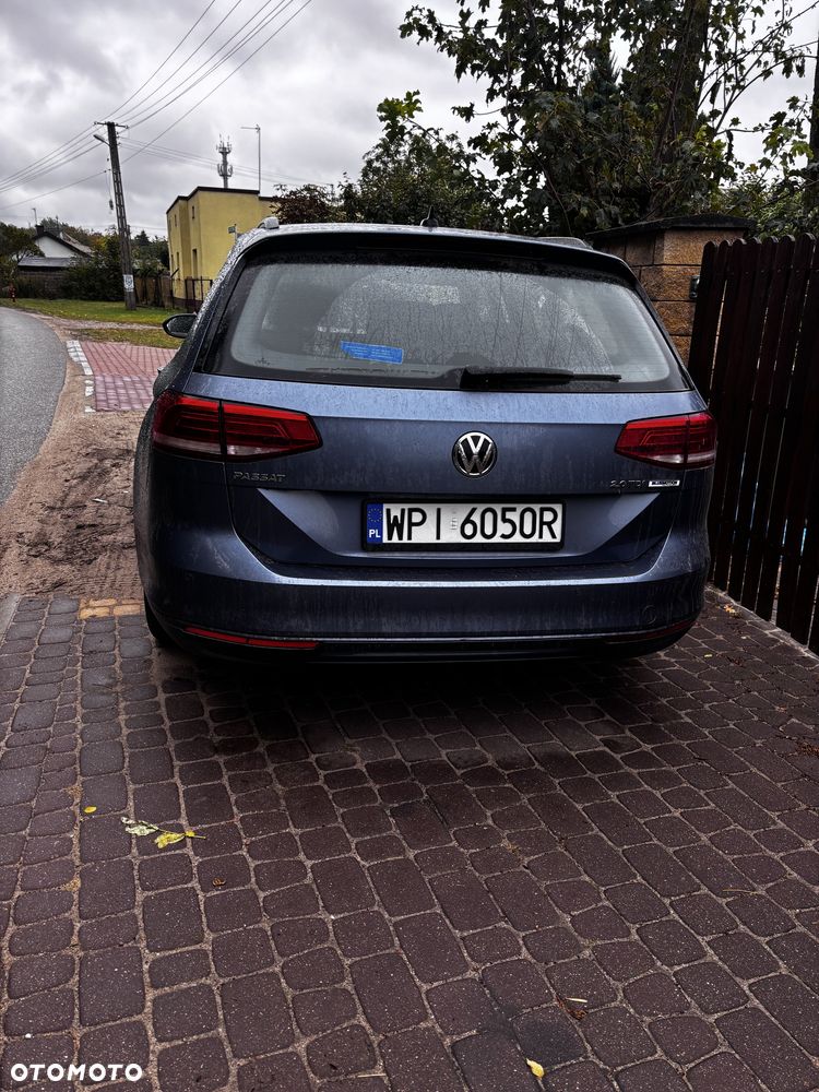 Volkswagen Passat - 6