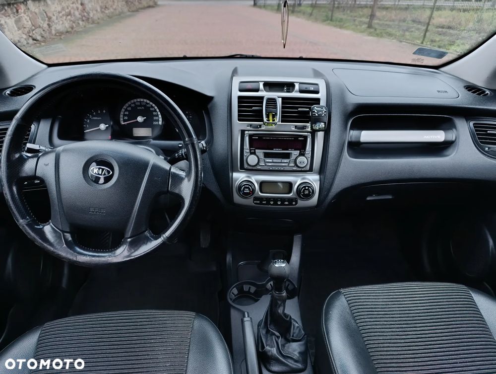 Kia Sportage 2.0 CRDi Tour - 12