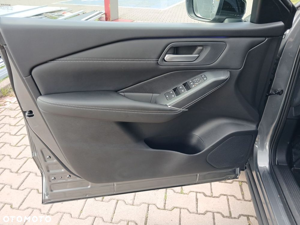 Nissan Qashqai 1.3 DIG-T MHEV N-Connecta Xtronic - 12