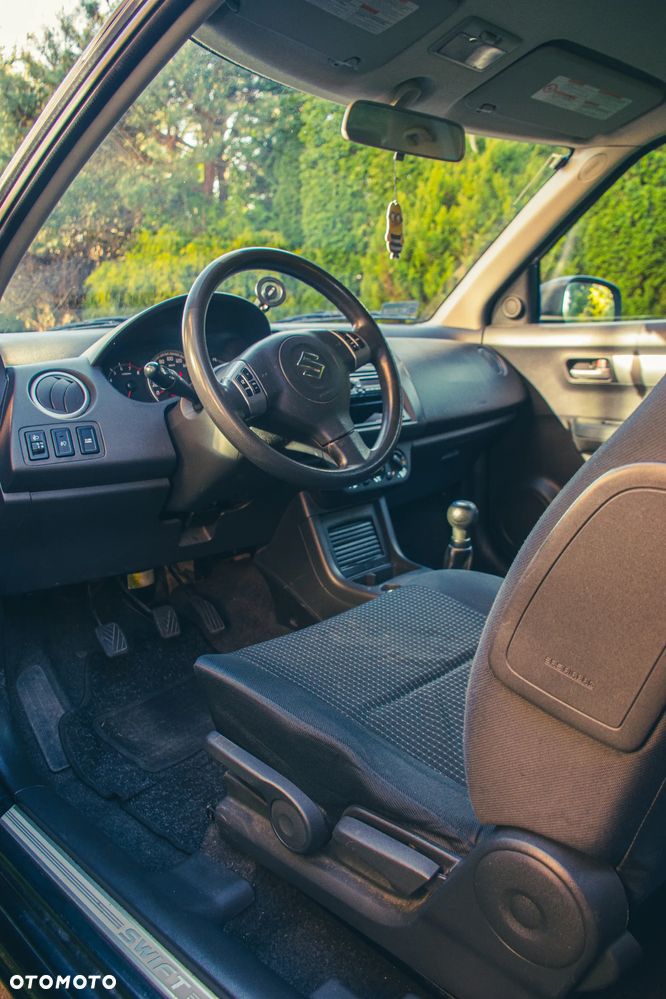 Suzuki Swift - 7
