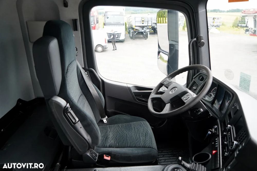 Mercedes-Benz AROCS 3243 / 8x4 / BASCULANĂ 20mc / BASCULANĂ SPATE / EURO 6 / PNEURI 100% / ÎNCĂRCARE: 19.500 KG / HIDROCLAP - 29