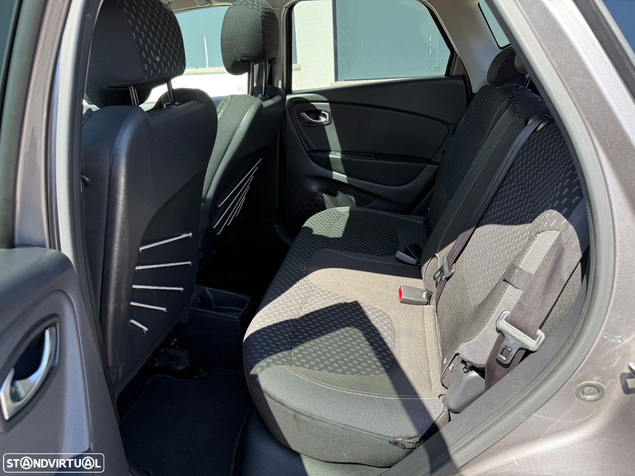 Renault Captur 1.2 TCe Exclusive - 15