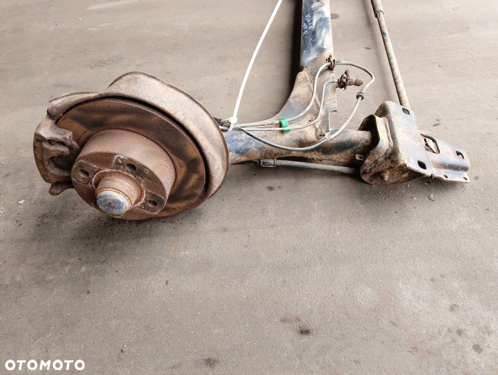 BELKA OŚ ZAWIESZENIA TYŁ TARCZE Z ABS AUDI 80 B4 SEDAN - 5