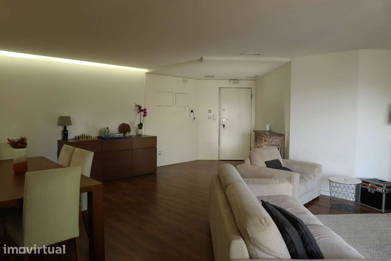 Apartamento t3 à venda na Rua Alfredo Marceneiro - Grande imagem: 4/21