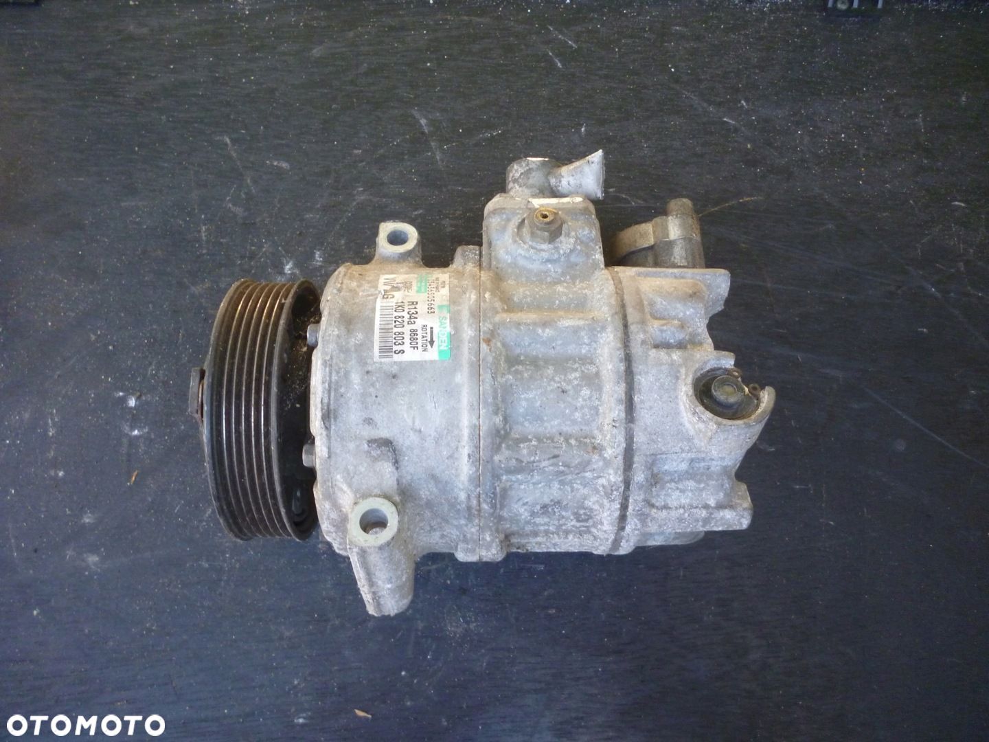 SPRĘŻARKA KLIMATYZACJI VW GOLF AUDI A3 PASSAT 1K0820803S - 1