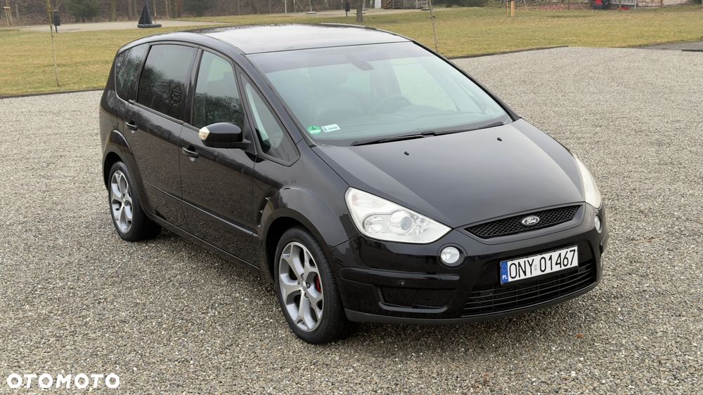 Ford S-Max - 12