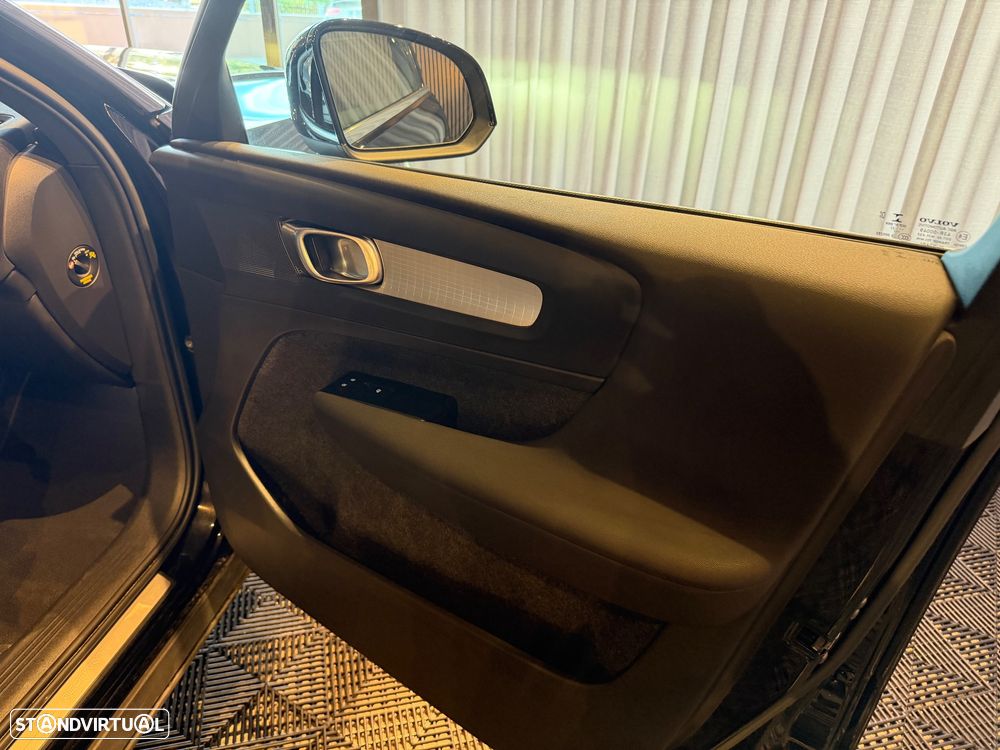 Volvo XC 40 T4 Recharge DKG Ultimate Bright - 30