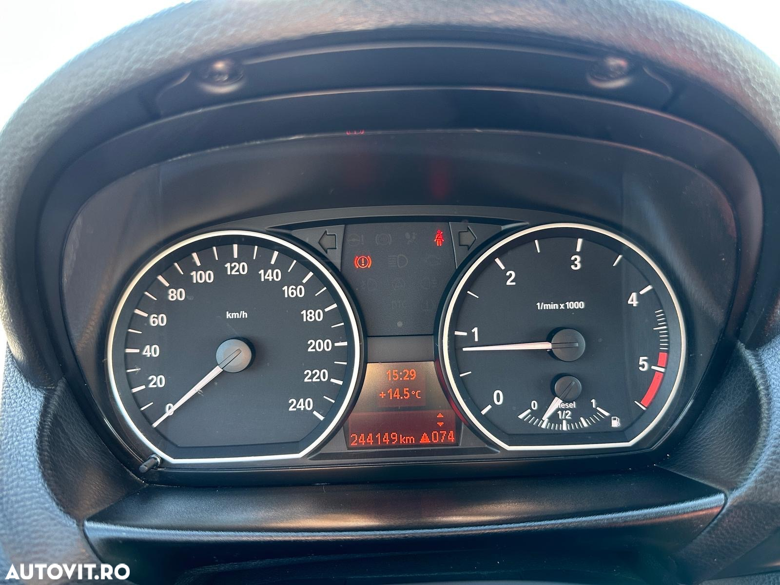 BMW Seria 1 118d - 8