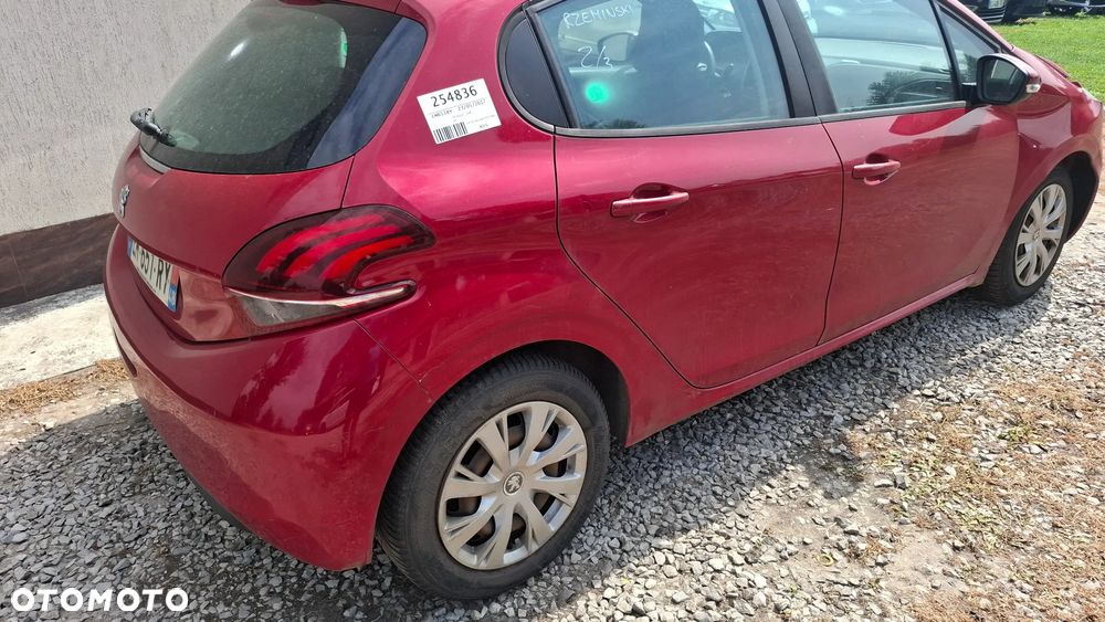 Peugeot 208 - 7