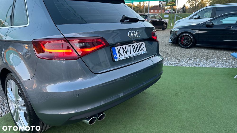 Audi A3 Sportback 2.0 TDI (clean diesel) quattro S tronic S line Sportpaket - 6