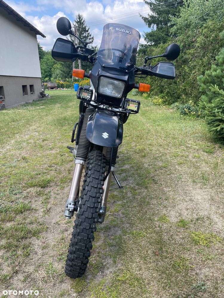 Suzuki DR - 7