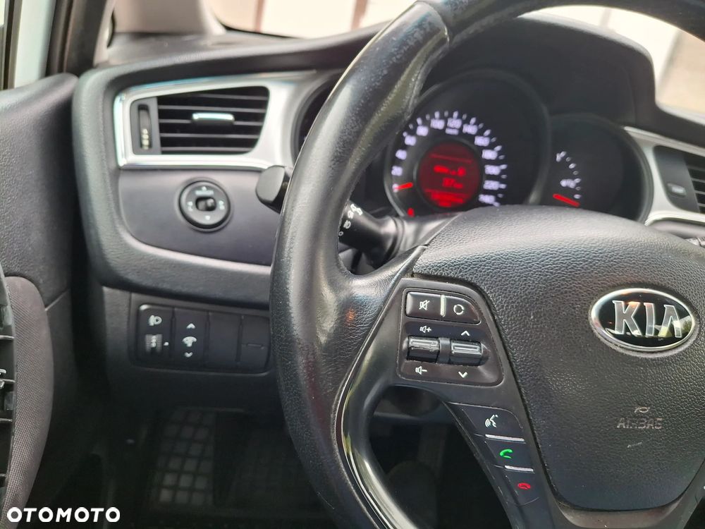 Kia Ceed 1.6 CRDi Smart - 20