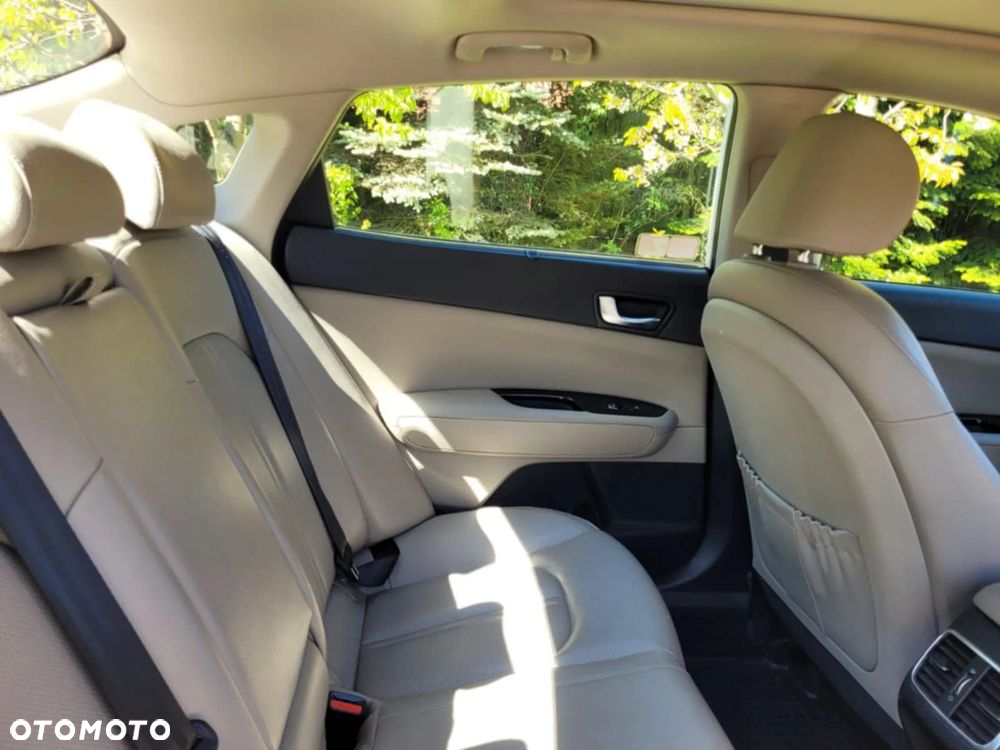 Kia Optima 1.7 CRDI XL DCT - 11