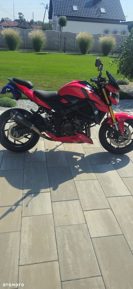 Suzuki GSX - 1