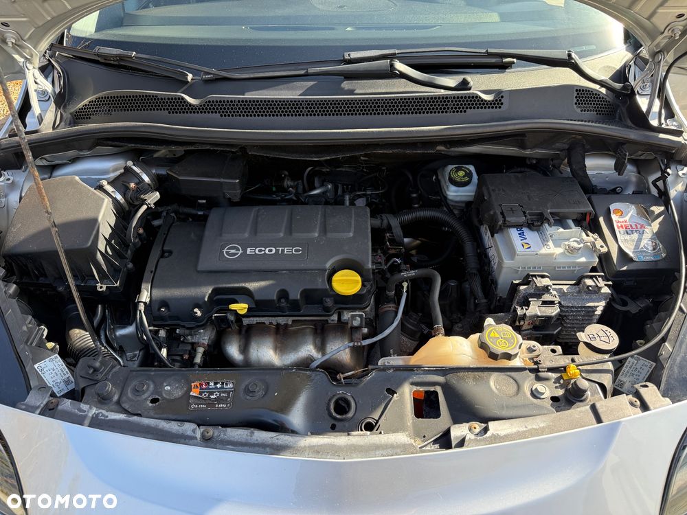 Opel Corsa 1.4 Cosmo - 32