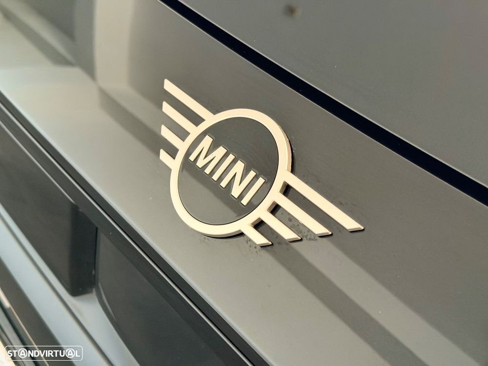 MINI 3 Portas Cooper E Favoured L - 13