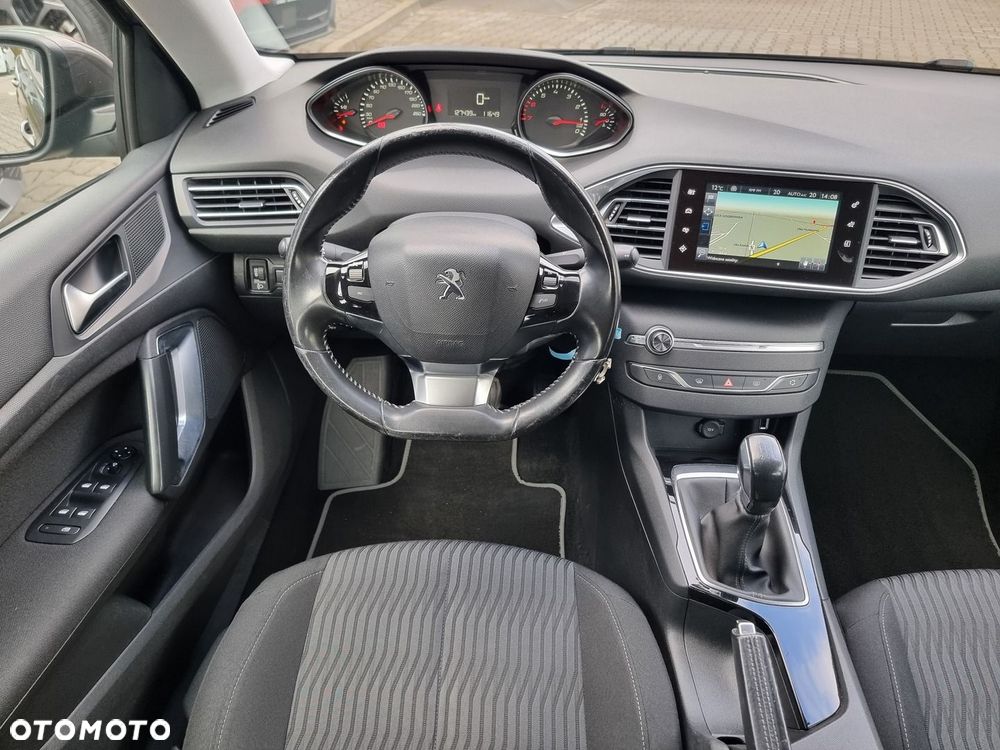 Peugeot 308 1.2 PureTech Active S&S - 26