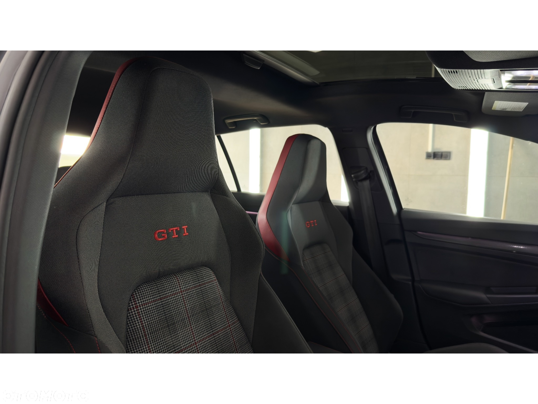 Volkswagen Golf 2.0 TSI OPF DSG GTI - 16