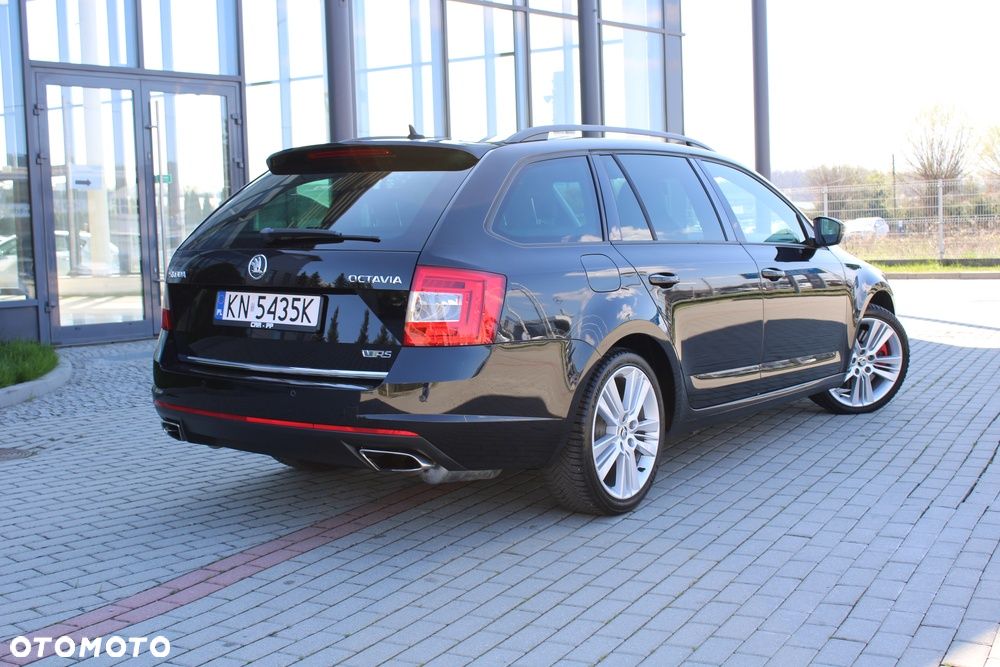 Skoda Octavia 2.0 TSI (Green tec) DSG RS - 8