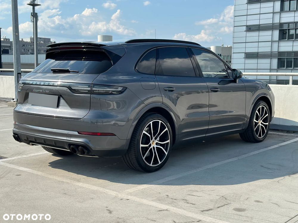 Porsche Cayenne Turbo - 3
