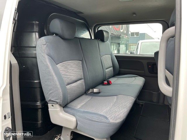 Hyundai H-1 2.5 CRDi 6L - 13