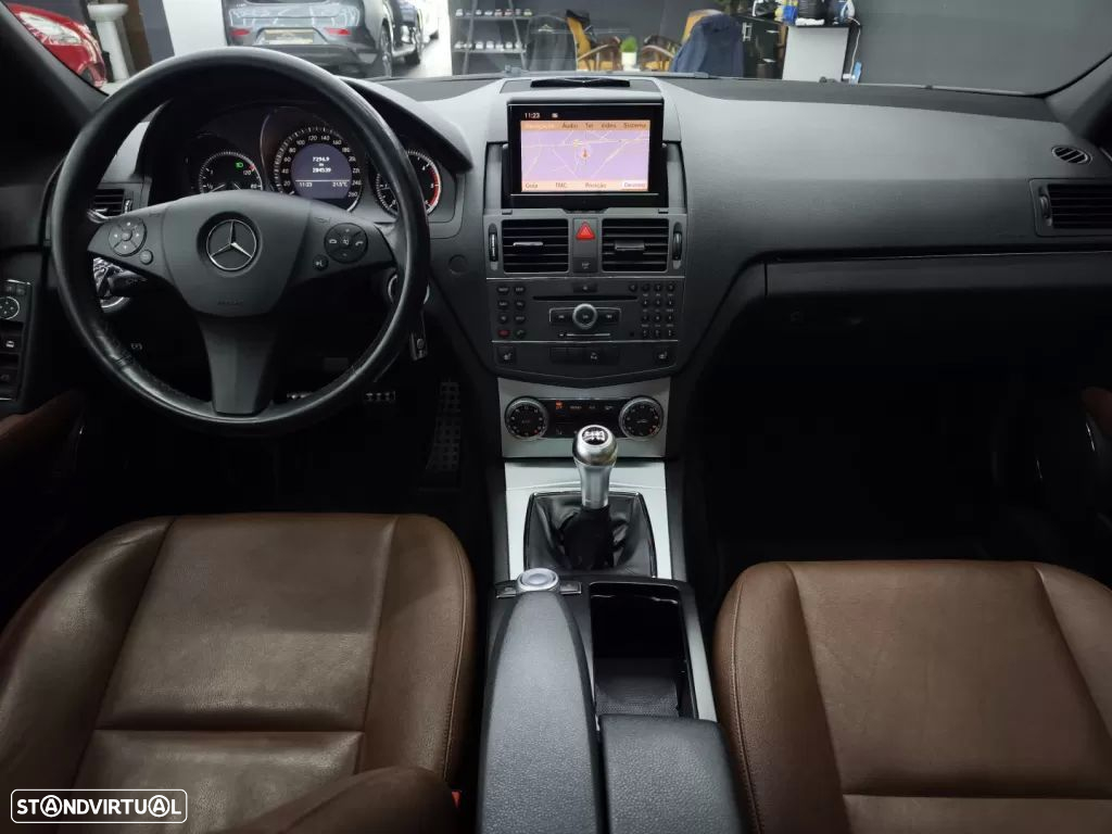 Mercedes-Benz C 220 CDi Avantgarde BlueEfficiency - 24