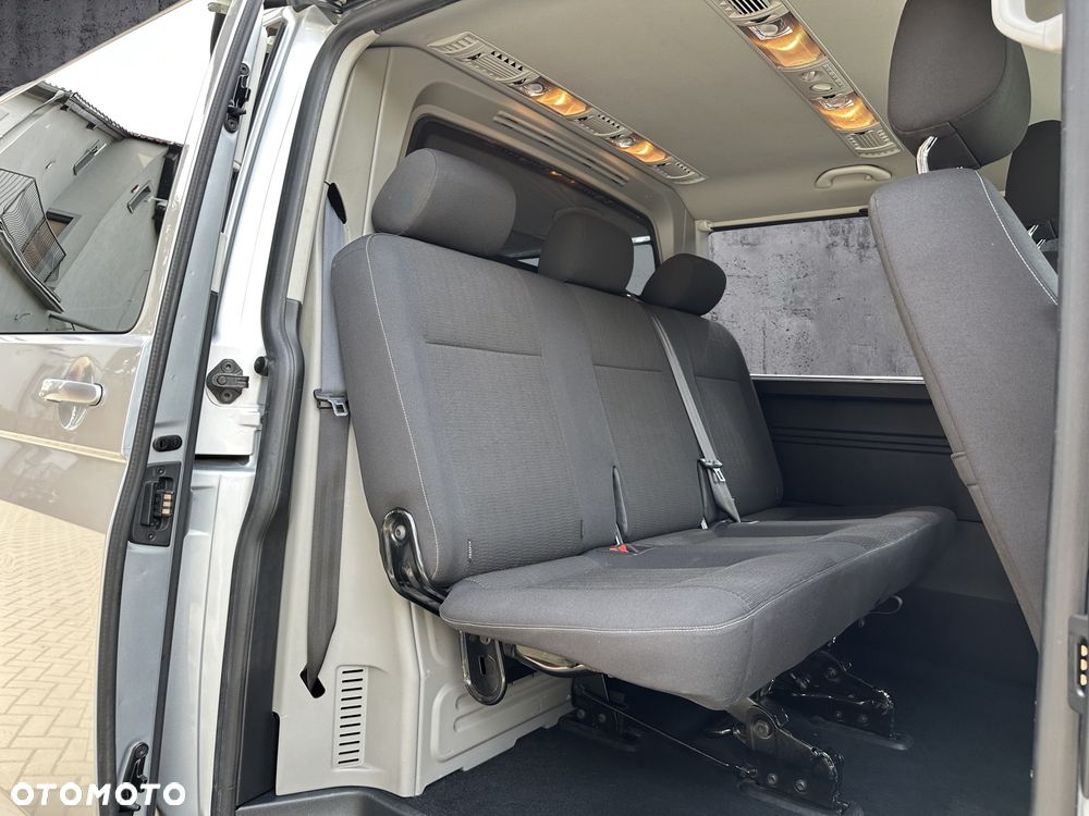 Volkswagen Caravelle 2.0 TDI L1 Comfortline - 15