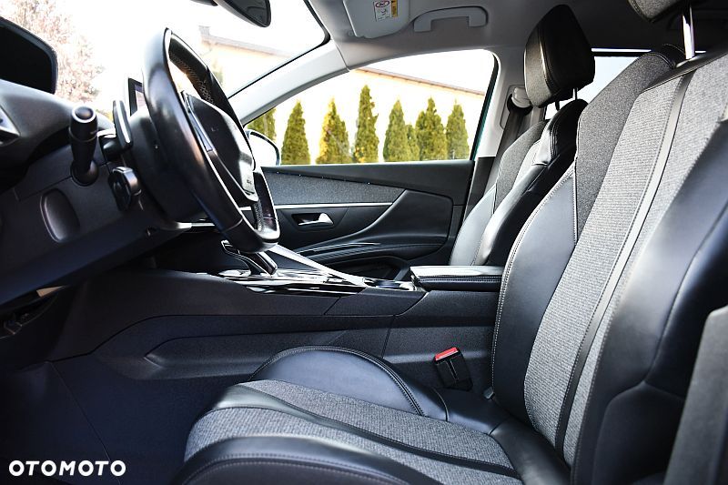 Peugeot 5008 THP 165 EAT6 Allure - 10